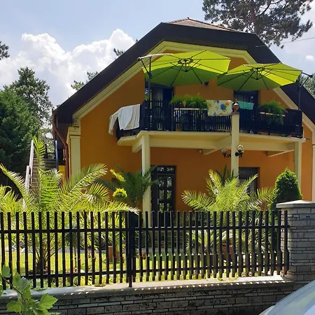 Agnes Vendeghazak Siofok- 2,3,4 Fore Fuerdoszobaval,erkellyel Guest house